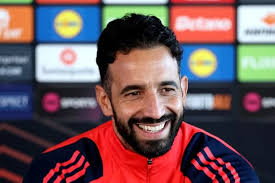 Sir Alex Ferguson agrees shock management return after Manchester United  role axed