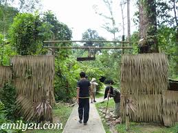 Masjid mukim ertinya sesebuah masjid dalam sebuah mukim masjid sebagaimana yang peraturan 6. Mari Mari Cultural Village Kionsom Inanam Sabah From Emily To You Part 5