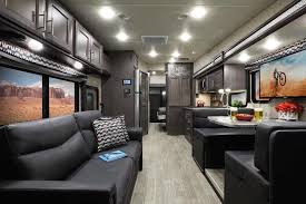 Towable rvs, motorized rvs, travel trailers, fifth wheels Fresh New Looks For Thor Motor Coach Toy Haulers In 2021