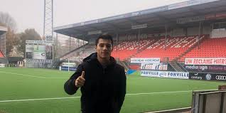 €1.70m.fc emmen eredivisie league level: Yaro Hirasingh Zuidoost United Op Proef Bij Fc Emmen Het Amsterdamsche Voetbal