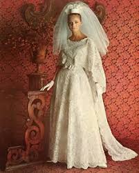 Scopri la selezione di vestiti da sposa su asos. Anni 60 70 80 90 Anni 60 Moda Anni 60 Moda