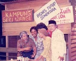 Sulaiman yassin (lahir 1952) atau lebih terkenal sebagai mat over ialah pelawak dan pelakon malaysia. Hasrat Ahmad Busu Jumpa Keluarga Di Perak Sebelum Meninggal Dunia Tercapai Adult Area