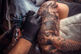 5 wie lange darf ein neues tattoo nicht nass werden?; Mann Geht Mit Frischem Tattoo Baden Und Stirbt