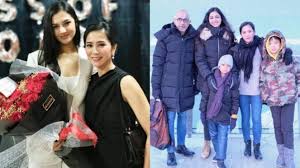 Kak bunga nikah tahun 2014, sedang anak lahir 2010, ungkap seorang warganet. Beda Agama Ini 5 Fakta Pernikahan Bunga Zainal Dan Sukhdev Singh Halaman 2