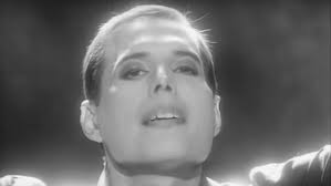 30+ last photos of historical people in the past before their death. I Still Love You The Last Goodbye Of Freddie Mercury On Video Auralcrave