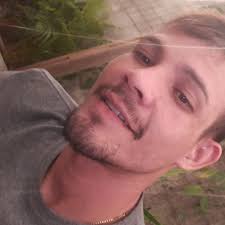 Stream Léo Buckner music