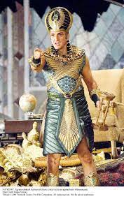 Kahmunrah, the thinker, abe lincoln. Hank Azaria Is Pretty Damned Buff Night At The Museum Museum Movie Hank Azaria