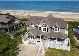 It's mostly vacation homes, not hotels, lining the outer banks' beaches. 25 Amazing Airbnb Outer Banks Rentals For Your Obx Trip