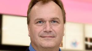 David Cameron's Bullingdon Club chum Sebastian James backs Sir Keir Starmer  for the upcoming election