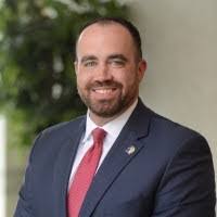 Lisa Affolter's Instagram, Twitter & Facebook