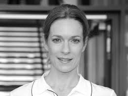 Jun 25, 2021 · vizebürgermeister christian stuefer konnte einen schäfer vom semmering für die überlassung seiner schafe an die gemeinde sooß gewinnen. Lisa Martinek Es War Eine Naturliche Todesursache Liebenswert Magazin
