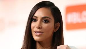 More images for kim kardashian twerk » Kim Kardashian Twerking Literally Causes Waves