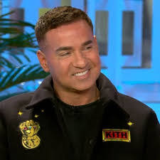 Nicole Belding's Instagram, Twitter & Facebook