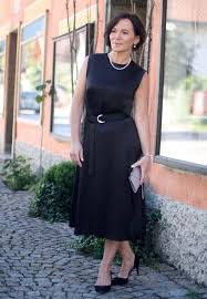 Pin On How To Dress After 40