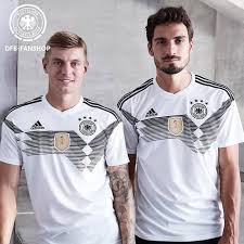 Kostenlose lieferung für viele artikel! Dfb Prasentiert Neues Deutschland Trikot Design Tagebuch