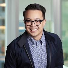 Oscar Roque's Instagram, Twitter & Facebook