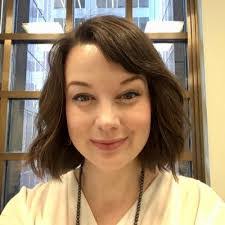 Leslie Clements's Instagram, Twitter & Facebook