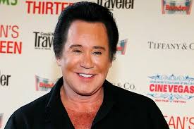 Wayne newton was confirmed for getting plastic surgery for his aging face during an episode of the bachelorette. Wayne Newton Net Worth Celebrity Net Worth