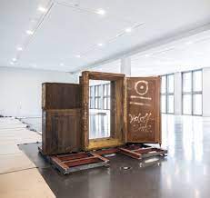 Jun 24, 2021 · rund einen monat vor der offiziellen eröffnung gibt es weitere einblicke ins berliner humboldt forum. Berlin Global Ausstellung Im Humboldt Forum Kunstleben Berlin Das Kunstmagazin