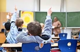 Wählen sie zuerst eine stadt aus und erhalten sie auf der nächsten seite eine übersicht aller schulen in dieser stadt. Sturmtief Sabine In Baden Wurttemberg Das Sollten Eltern Beachten Baden Wurttemberg Stuttgarter Nachrichten