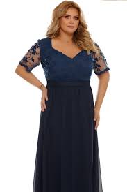 O rochie de seara potrivita poate ascunde imperfectiunile si poate creea iluzii optice de alungire a picioarelor, de ingustare a soldurilor sau a. Imagini Oficiale DrÄguÅ£ Vanzare UriaÈÄ Modele In Trend De Rochii De Ocaziexxl Lovemedotribute Com