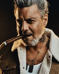 oldmanloganThrowback from last year but too good not to repost . Happy  Halloween all! Whos your favorite comic character?? #oldmanlogan #wolverine  #marvel #marvelcomics #snikt #bub #halloween #costume