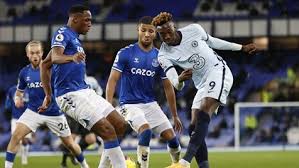 Find out which football teams are leading the pack or at the foot of the table in the premier league on bbc sport. Chelsea Everton Equipas Tentam Manter Se No Top 5 Da Premier League Aposta Na Desportiva Jornal Record