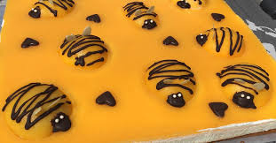 Die besten kuchen vom blech rezepte kuchen vom blech rezepte und viele weitere beliebte kochrezepte finden sie bei kochbarde. Spaghetti Eis Torte Vom Blech Von Gabimaus44 Ein Thermomix Rezept Aus Der Kategorie Backen Suss Auf Www Rezeptwelt De Der Thermomix Community