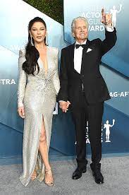Michael douglas is an american actor, director, and producer whose net worth is $350 million. Catherine Zeta Jones Michael Douglas Their Valentine S Day Plans Hollywood Life