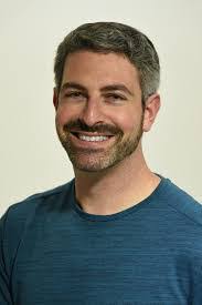 Elsa Finley's Instagram, Twitter & Facebook