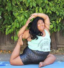 Anjaneyasana or crescent pose helps to give good stretch for your hips and improve body balance. Instagram Queen Big Gal Yoga Proves All Bodies Are Yogi Bodies
