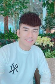 Bà xã ca sĩ đan trường đã có những chia sẻ về cuộc sống khi chồng thường xuyên vắng nhà. áº£nh Thá»i Tráº» Cá»§a Ä'an TrÆ°á»ng Lam TrÆ°á»ng Sinh NÄƒm Bao Nhieu Ca SÄ© Lam TrÆ°á»ng