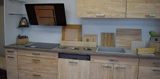 Contenant tous les détails sur la nature des bois indigènes et exotiques. Amenagement Sur Mesure De Cuisines A Claira Pro Meubles Agencements