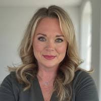 40+ "Moderie" profiles