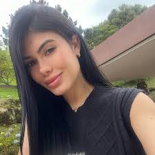 Diana Posada's Instagram, Twitter & Facebook