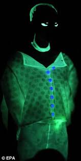 When selecting what to wear for a black light party you want to find glow party outfits and materials that are either white or fluorescent. Japan Fashion Week Glow In The Dark Clothes Snap Fashion