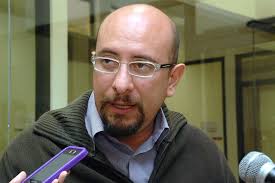 Inhabilitan a ex funcionarios