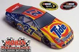 Designed By Camille Morin Of Morin Performance There Are Only Two Papercraft Models But Tons Of Different Designs For The Car Paper Crafts Paper Models Nascar