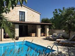 Villa In Opcina Umag Split Umgebung Ferienhaus In Kroatien Von Homeaway Vacation Rental Ferienhaus Kroatien Ferienhaus Bretagne Ferienhaus Teneriffa