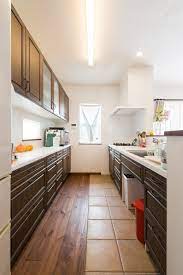 エアコン嫌いでも快適に過ごせる 住む人にやさしい家 台所の床 日本のキッチン キッチン