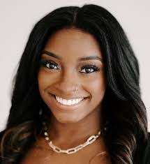 Michelle Hebel's Instagram, Twitter & Facebook