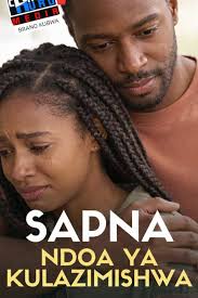 DAKTARI WA JESHI SI UNGENIOMBA TU * *SEHEMU YA SITA* Niliegeuka na  kumtazama kwa mshangao kisha nikasema " Solomon... Alikimbia kwa bashasha  kisha akanikmumbatia kwa nguvu nikiwa na mimba yangu, nilishangaa imekuwaje,