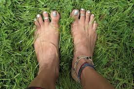 Standing In The Garden Barefoot Barefoot Women S Feet Barefoot Men