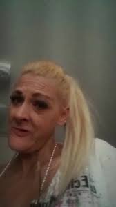 Daisy Daise Saying Hello