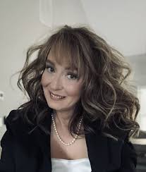 Patti Frederick's Instagram, Twitter & Facebook