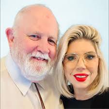 Meet my brother, Dr. Austin Stapleton 👨‍⚕️⚖️ — an occupational medicine  doctor who bridges the gap between medicine and the law. Whether you're a  plaintiff, defense firm, employer, or injured worker, he