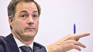 Jun 07, 2021 · elio di rupo se demande pourquoi le ptb n'a pas voulu participer au pouvoir avec le ps. Alexander De Croo Un Marathon Qui Durera Encore Au Moins Jusqu A L Ete Prochain L Echo