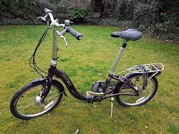 These mount at two points on the fork, typically at the end of the fork legs and at the crown. Dahon Vs Tern Vs Brompton Brompton Vs Dahon Classic Iii Youtube