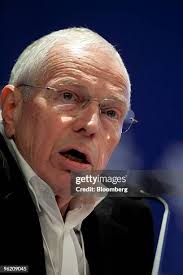 Jan Phelps's Instagram, Twitter & Facebook