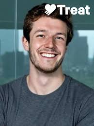 Matt Osman's Instagram, Twitter & Facebook